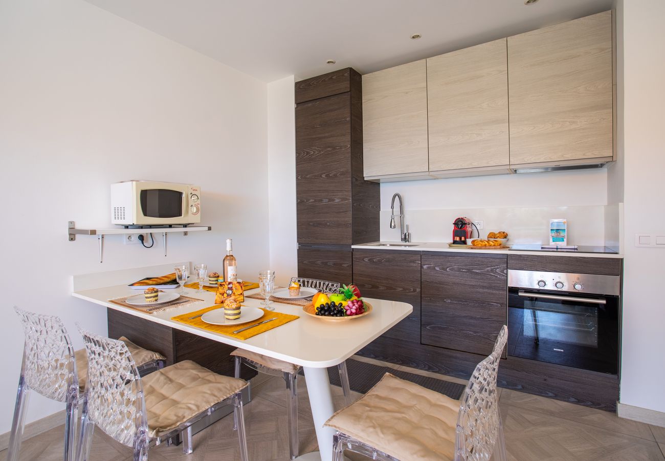 Apartment in Villefranche-sur-Mer - VISTA MARE AP4459 By Riviera Holiday Homes