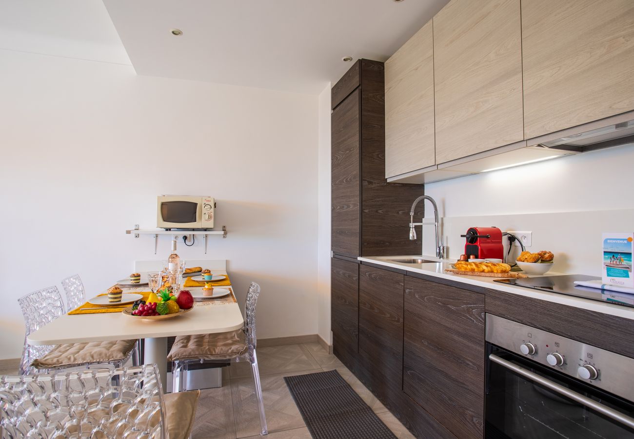 Apartment in Villefranche-sur-Mer - VISTA MARE AP4459 By Riviera Holiday Homes