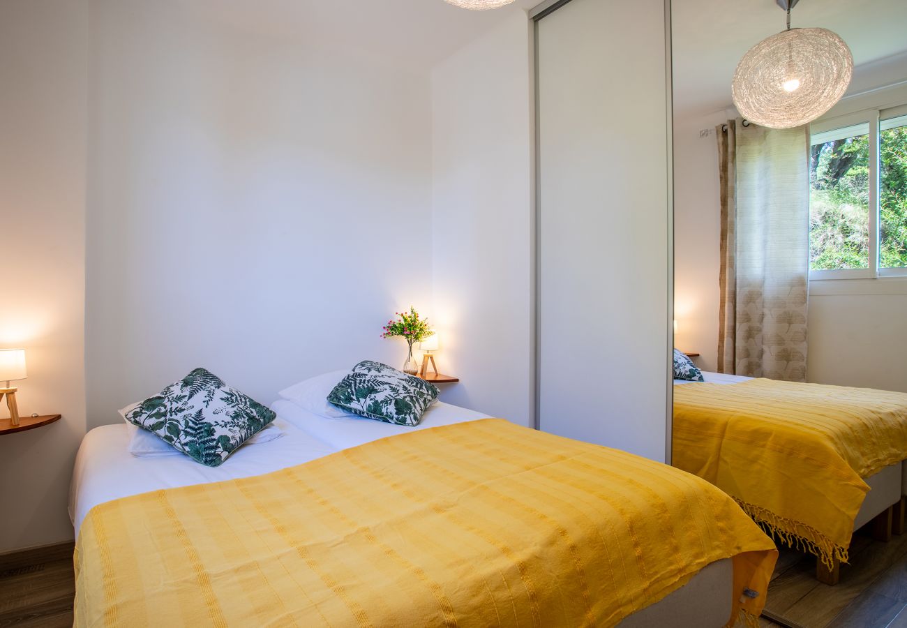 Apartment in Villefranche-sur-Mer - VISTA MARE AP4459 By Riviera Holiday Homes