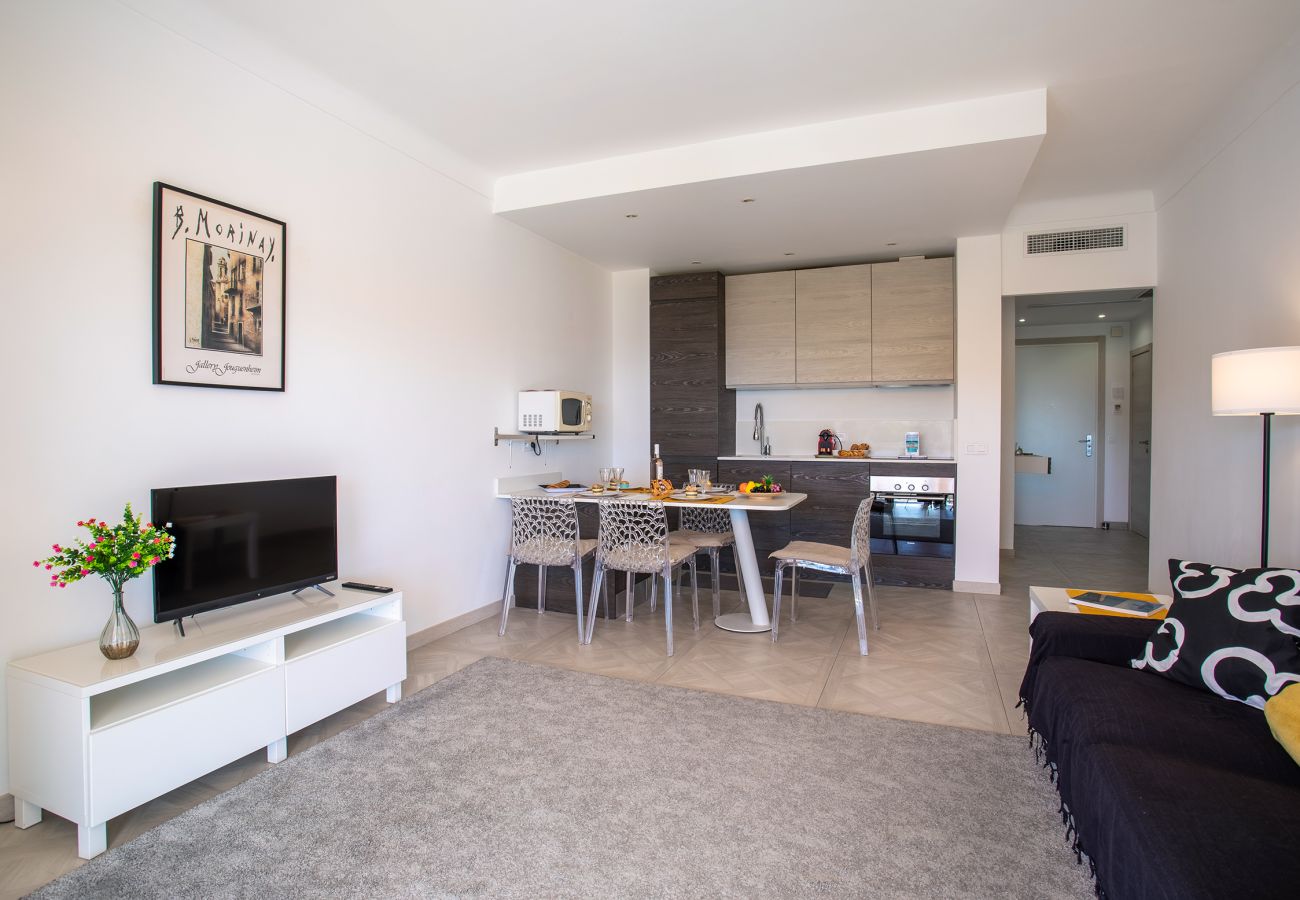 Apartment in Villefranche-sur-Mer - VISTA MARE AP4459 By Riviera Holiday Homes