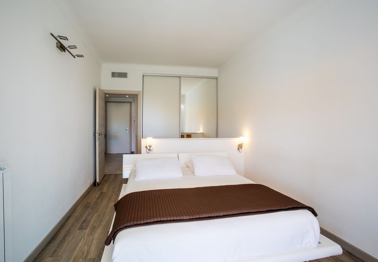 Apartment in Villefranche-sur-Mer - VISTA MARE AP4459 By Riviera Holiday Homes