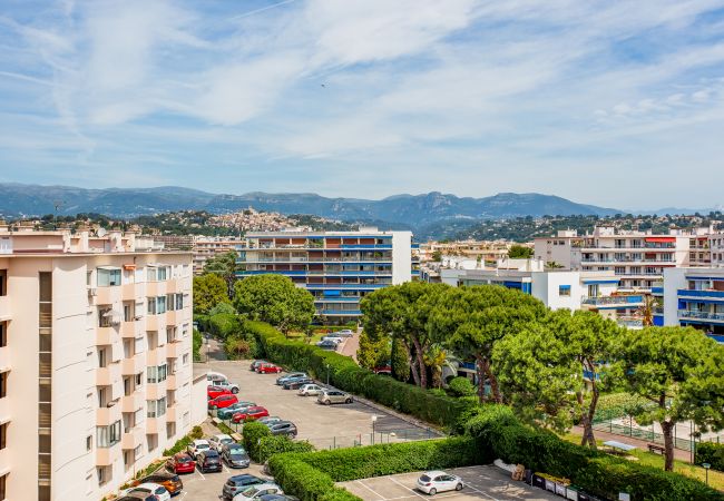 Apartment in Cagnes-sur-Mer - LE CHANTILLY AP4464 by RIVIERA HOLIDAY HOMES Apartment in Cagnes-sur-Mer - LE CHANTILLY AP4464 by RIVIERA HOLIDAY HOMES