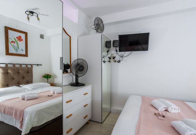 Apartment in Nice - LES CARAIBES AP4473 - Air conditioning, 200 m from the beach by Riviera Holiday Homes Apartment in Nice - LES CARAIBES AP4473 - Air conditioning, 200 m from the beach by Riviera Holiday Homes