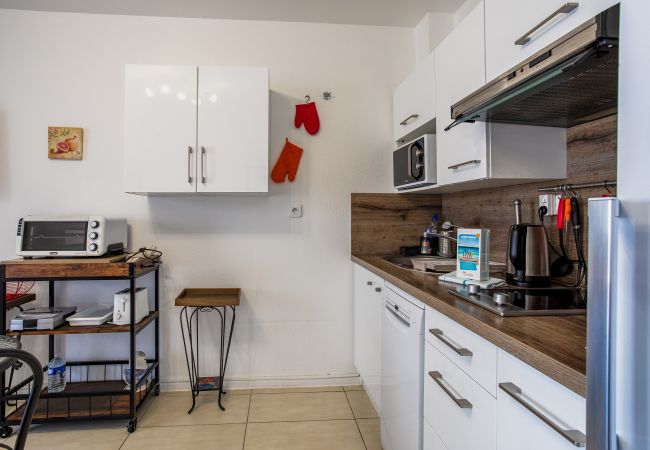 Apartment in Nice - LES CARAIBES AP4473 - Air conditioning, 200 m from the beach by Riviera Holiday Homes Apartment in Nice - LES CARAIBES AP4473 - Air conditioning, 200 m from the beach by Riviera Holiday Homes