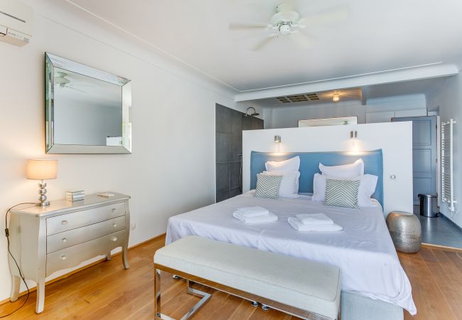 Apartment in Villefranche-sur-Mer - EDEN VIEW AP4469 by Riviera Holiday Homes Apartment in Villefranche-sur-Mer - EDEN VIEW AP4469 by Riviera Holiday Homes