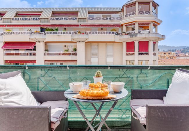 Apartment in Nice - LE LAFAYETTE 2 AP4474 by Riviera Holiday Homes Apartment in Nice - LE LAFAYETTE 2 AP4474 by Riviera Holiday Homes