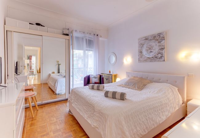 Apartment in Nice - LE LAFAYETTE 2 AP4474 by Riviera Holiday Homes Apartment in Nice - LE LAFAYETTE 2 AP4474 by Riviera Holiday Homes