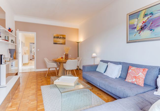 Apartment in Nice - LE LAFAYETTE 2 AP4474 by Riviera Holiday Homes Apartment in Nice - LE LAFAYETTE 2 AP4474 by Riviera Holiday Homes