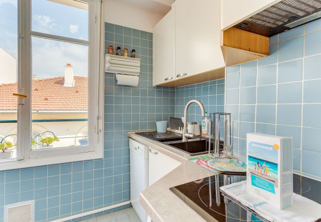 Apartment in Nice - LE LAFAYETTE 2 AP4474 by Riviera Holiday Homes Apartment in Nice - LE LAFAYETTE 2 AP4474 by Riviera Holiday Homes