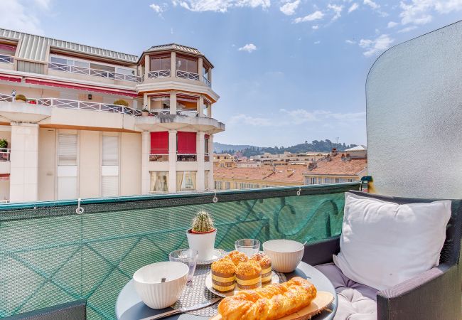 Apartment in Nice - LE LAFAYETTE 2 AP4474 by Riviera Holiday Homes Apartment in Nice - LE LAFAYETTE 2 AP4474 by Riviera Holiday Homes