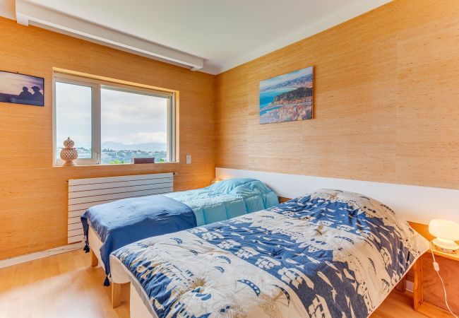 Villa in Nice - VILLA DYONIS VI4439 by Riviera Holiday Homes Villa in Nice - VILLA DYONIS VI4439 by Riviera Holiday Homes