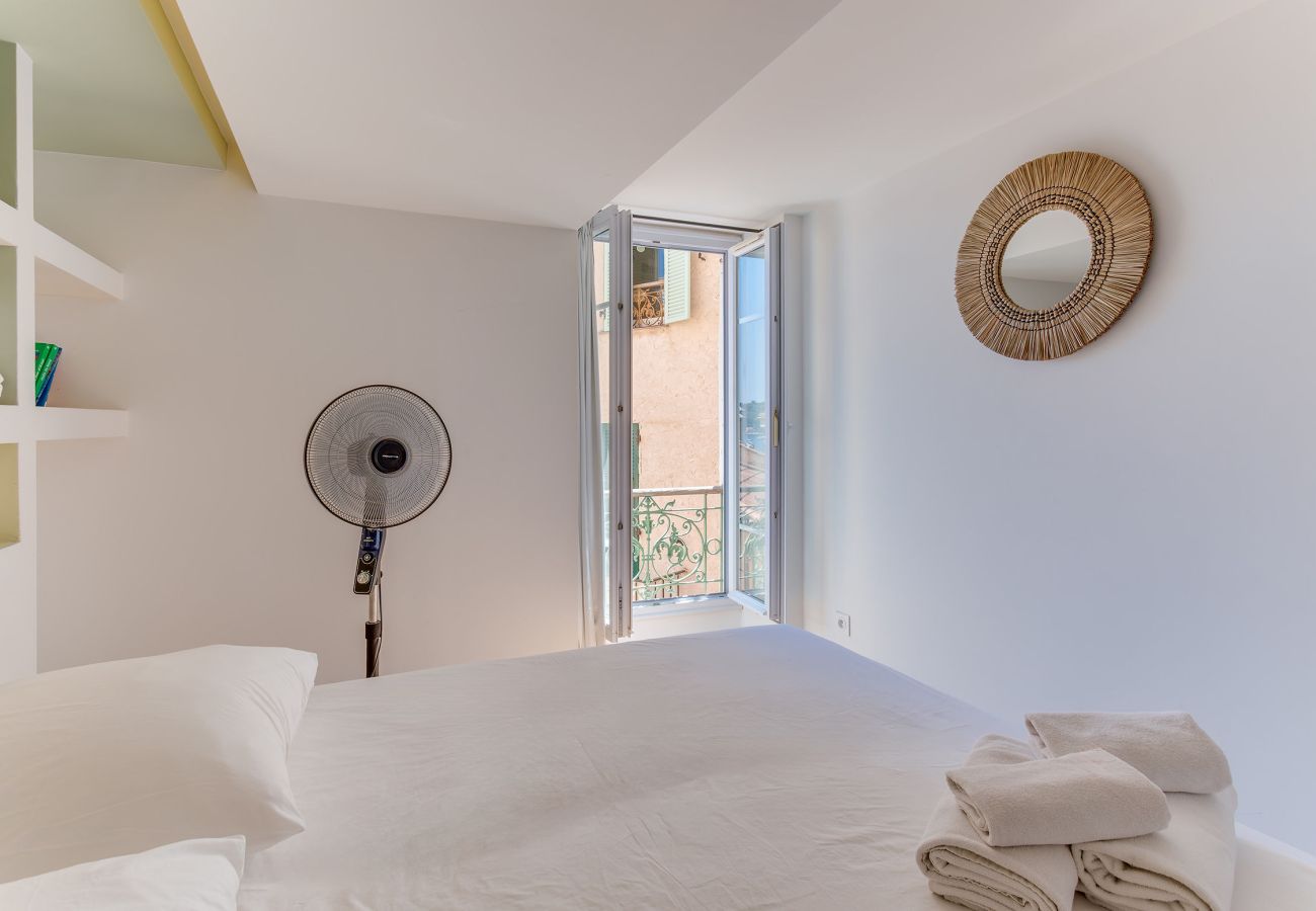 Apartment in Villefranche-sur-Mer - AUTHENTIC VILLEFRANCHE AP4472 By Riviera Holiday Homes