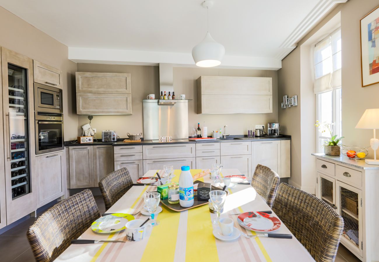 Apartment in Nice - VUE MAGENTA AP4484 by Riviera Holiday Homes 