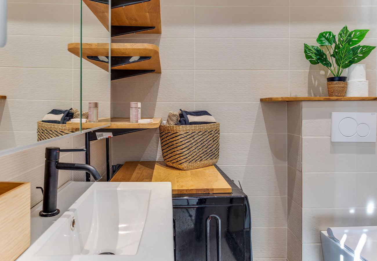 Studio in Villefranche-sur-Mer - STUDIO AZUR AP4487 By Riviera Holiday Homes 