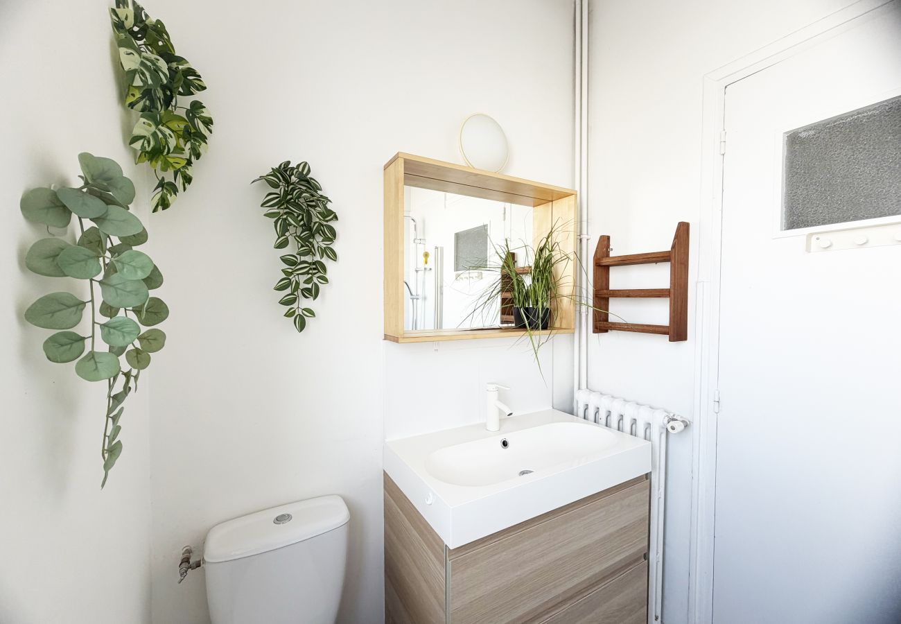 Apartment in Nice - LIBERATION AP4494 by Riviera Holiday Homes 