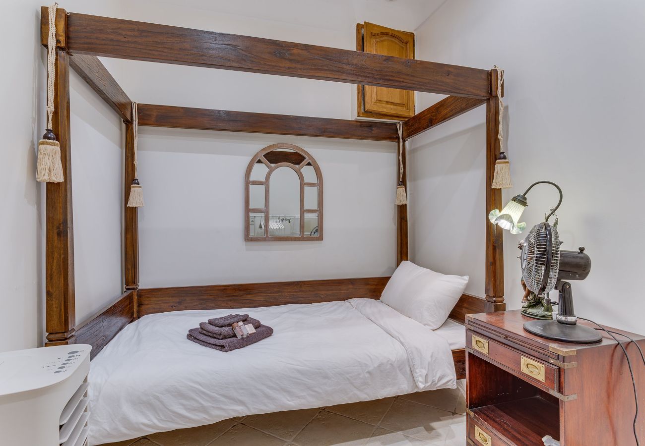 Villa in Vence - MAS ROSE VI4493 by Riviera Holiday Homes