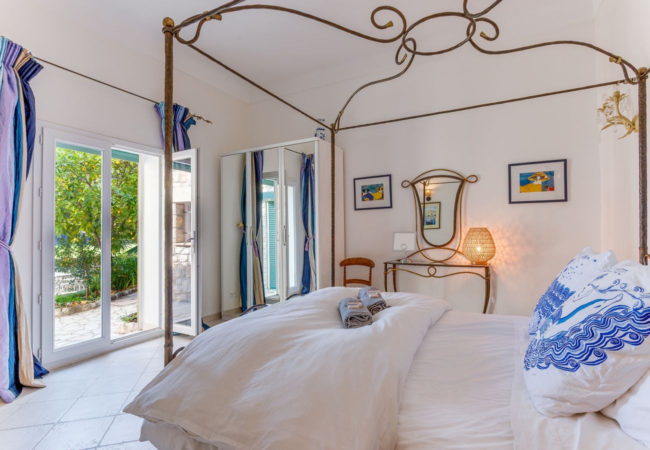 Villa in Vence - MAS ROSE VI4493 by Riviera Holiday Homes