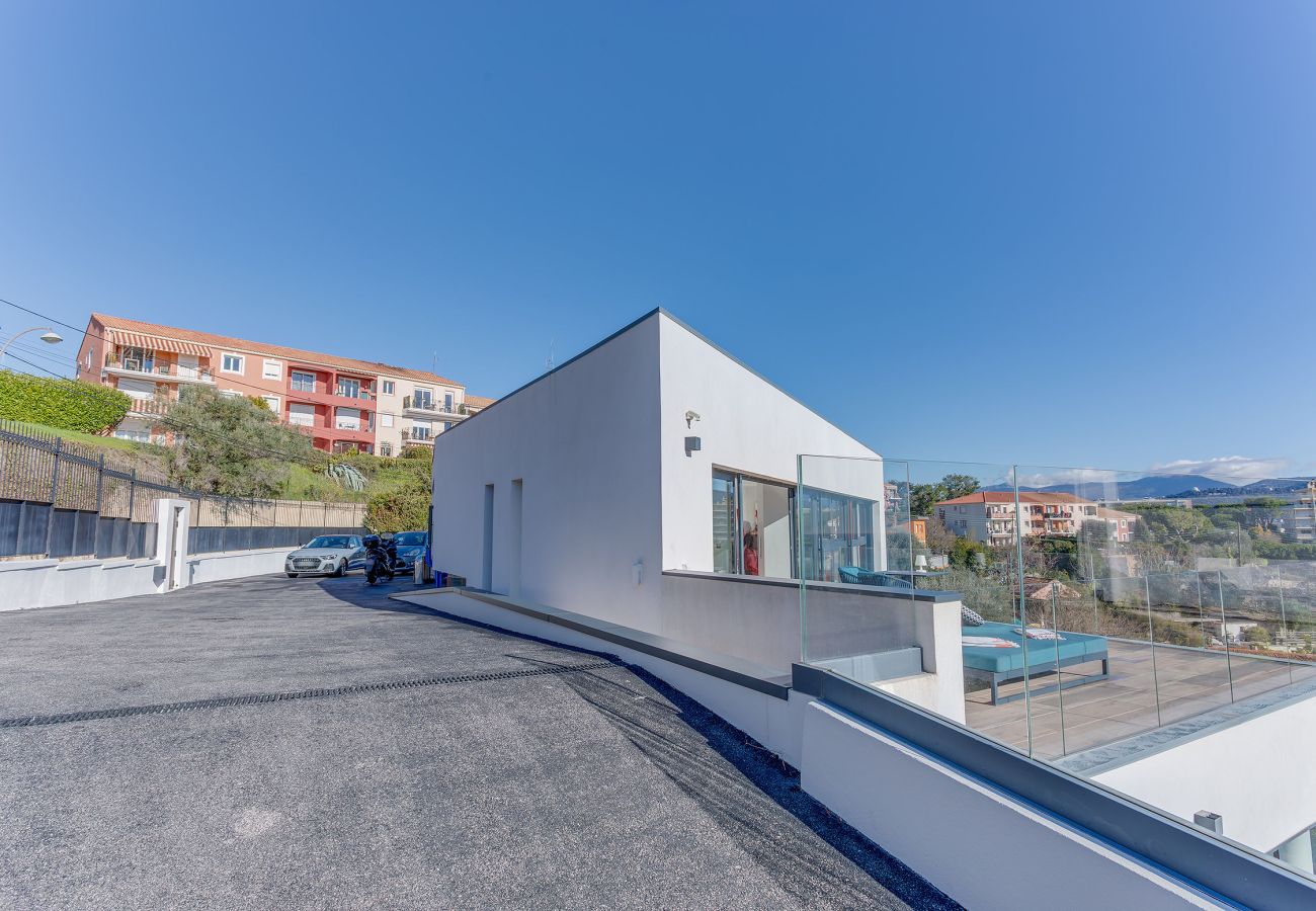 Villa in Nice - Villa Alba VI4498 by Riviera Holiday Homes