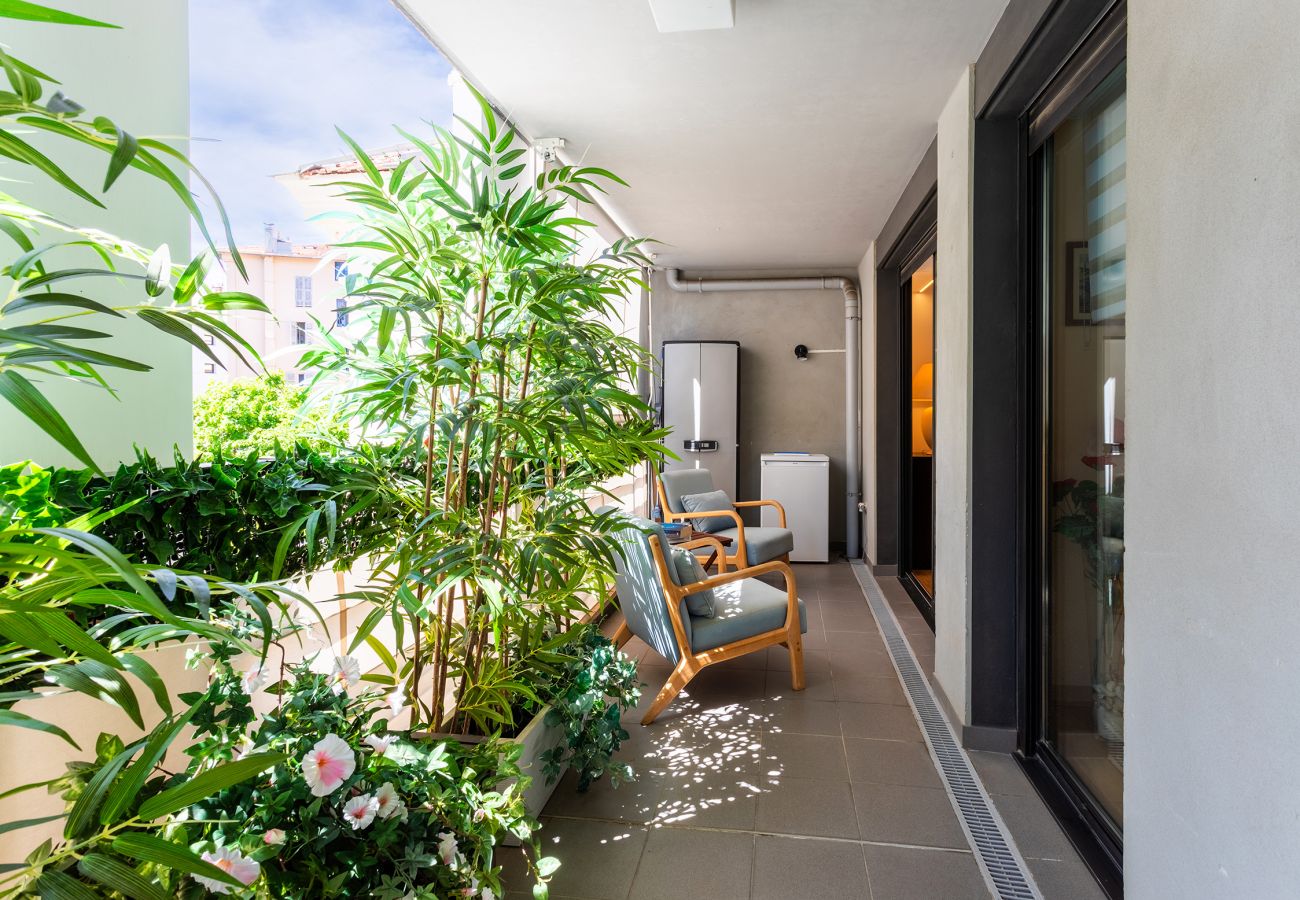 Studio in Nice - NICE CARRE D'OR AP4403 By Riviera Holiday Homes 