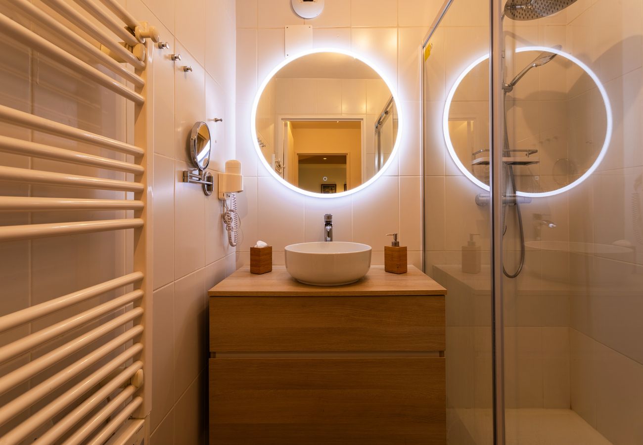 Studio in Nice - NICE CARRE D'OR AP4403 By Riviera Holiday Homes 
