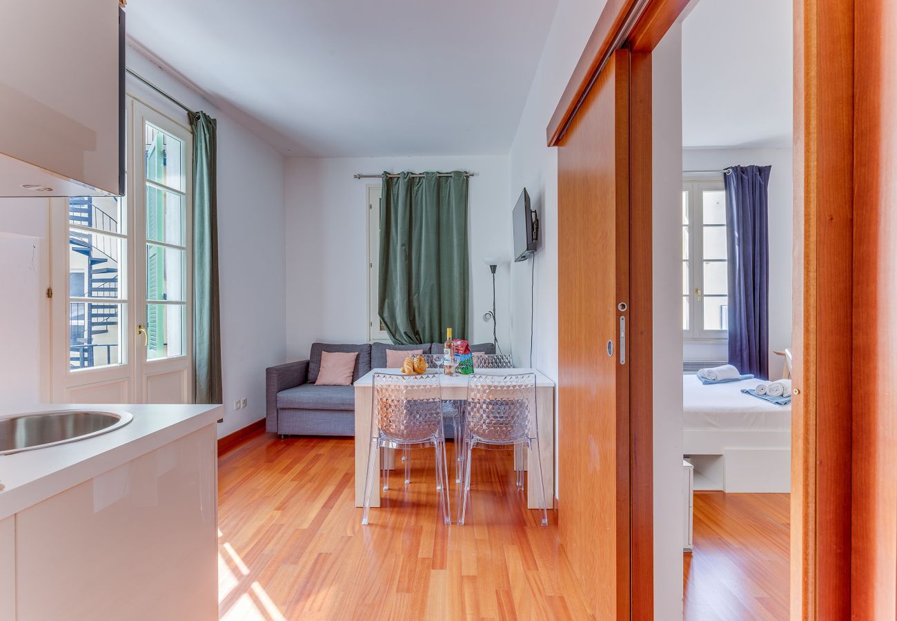 Apartment in Nice - PIAZZA GRIMALDI AP4519 - A/C - 5 min from the beach by Riviera Holiday Homes