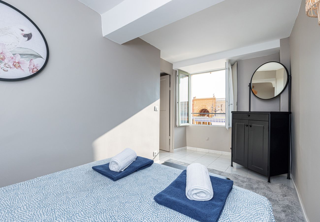 Apartment in Nice - Casa Saleya AP4531 by Riviera Holiday Homes