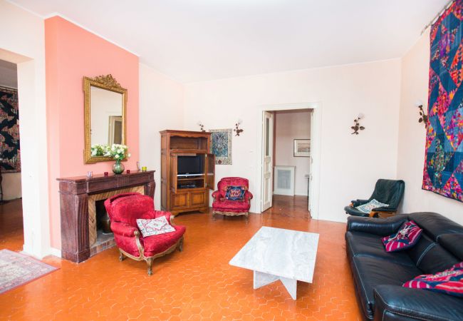 Appartement à Nice -  NICE ETOILE, Grand appartement calme, lumineux, climatisé, proche du centre by RIVIERA HOLIDAY HOMES  Appartement à Nice -  NICE ETOILE, Grand appartement calme, lumineux, climatisé, proche du centre by RIVIERA HOLIDAY HOMES