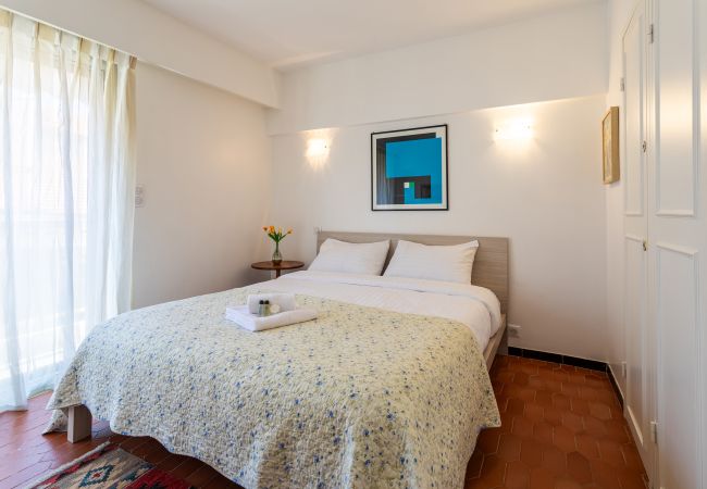 Appartement à Cannes - Appartement Trois pièces  DEB5515 Appartement à Cannes - Appartement Trois pièces  DEB5515