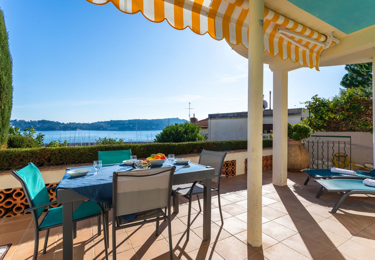 Appartement à Villefranche-sur-Mer - LA MALMAISON , Avec Terrasse vue sur mer by RIVIERA HOLIDAY HOMES