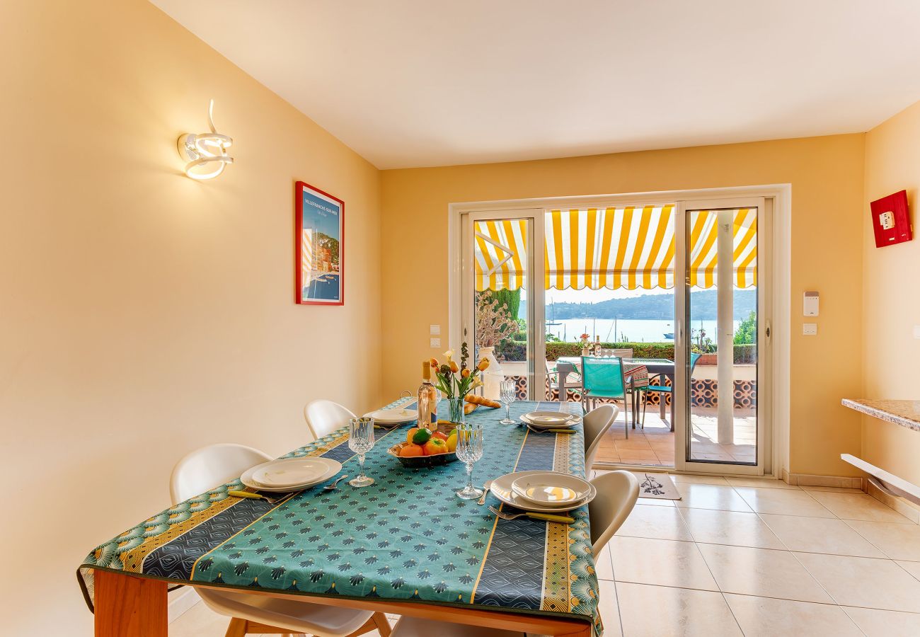 Appartement à Villefranche-sur-Mer - LA MALMAISON , Avec Terrasse vue sur mer by RIVIERA HOLIDAY HOMES