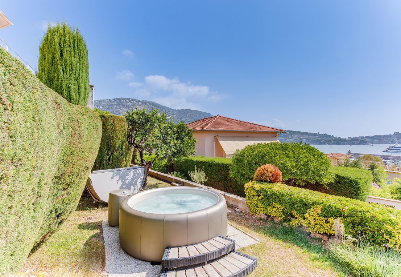 Appartement à Villefranche-sur-Mer - LA MALMAISON , Avec Terrasse vue sur mer by RIVIERA HOLIDAY HOMES