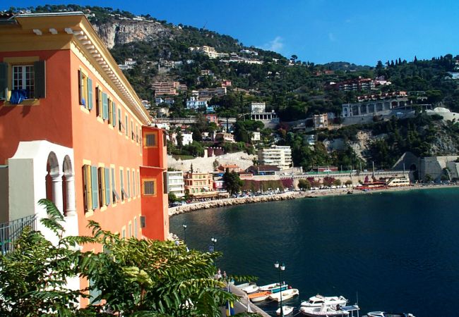 Appartement à Villefranche-sur-Mer -  QUAI DES MARINIERES, Magnifique Appartement avec vue mer  by RIVIERA HOLIDAY HOMES  Appartement à Villefranche-sur-Mer -  QUAI DES MARINIERES, Magnifique Appartement avec vue mer  by RIVIERA HOLIDAY HOMES