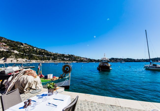 Appartement à Villefranche-sur-Mer -  QUAI DES MARINIERES, Magnifique Appartement avec vue mer  by RIVIERA HOLIDAY HOMES  Appartement à Villefranche-sur-Mer -  QUAI DES MARINIERES, Magnifique Appartement avec vue mer  by RIVIERA HOLIDAY HOMES