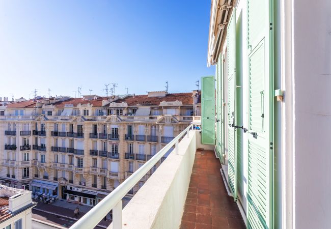 Appartement à Nice - Appartement Ambassador Palace avec balcon by Riviera Holiday Homes Appartement à Nice - Appartement Ambassador Palace avec balcon by Riviera Holiday Homes