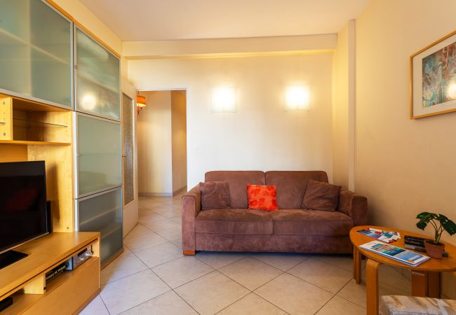 Appartement à Nice -  LE FRANCE-MASSENET, Appartement contemporain avec terrasse by RIVIERA HOLIDAY HOMES  Appartement à Nice -  LE FRANCE-MASSENET, Appartement contemporain avec terrasse by RIVIERA HOLIDAY HOMES