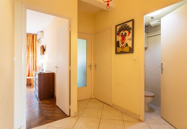 Appartement à Nice -  LE FRANCE-MASSENET, Appartement contemporain avec terrasse by RIVIERA HOLIDAY HOMES  Appartement à Nice -  LE FRANCE-MASSENET, Appartement contemporain avec terrasse by RIVIERA HOLIDAY HOMES