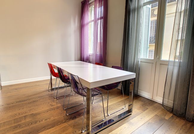 Appartement à Cannes - Appartement 3 pièces rue d'Antibes CIR3374 Appartement à Cannes - Appartement 3 pièces rue d'Antibes CIR3374
