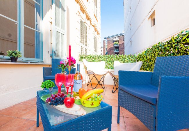 Appartement à Nice - CARRE D'OR TERRACE , Appartment Lumineux avec terrasse  by RIVIERA HOLIDAY HOMES Appartement à Nice - CARRE D'OR TERRACE , Appartment Lumineux avec terrasse  by RIVIERA HOLIDAY HOMES