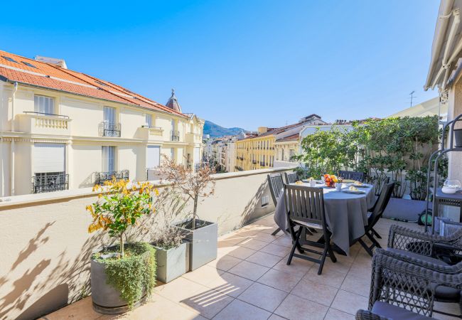 Appartement à Nice -  PALAIS L'ESCURIAL, Appartement avec terrasse, proche du centre ville by RIVIERA HOLIDAY HOMES  Appartement à Nice -  PALAIS L'ESCURIAL, Appartement avec terrasse, proche du centre ville by RIVIERA HOLIDAY HOMES