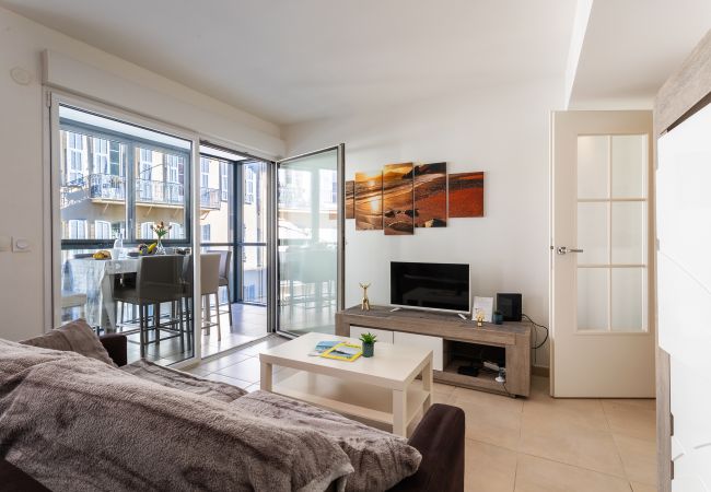 Appartement à Nice - JARDINS DE MASSENA AP4088 by RIVIERA HOLIDAY HOMES Appartement à Nice - JARDINS DE MASSENA AP4088 by RIVIERA HOLIDAY HOMES