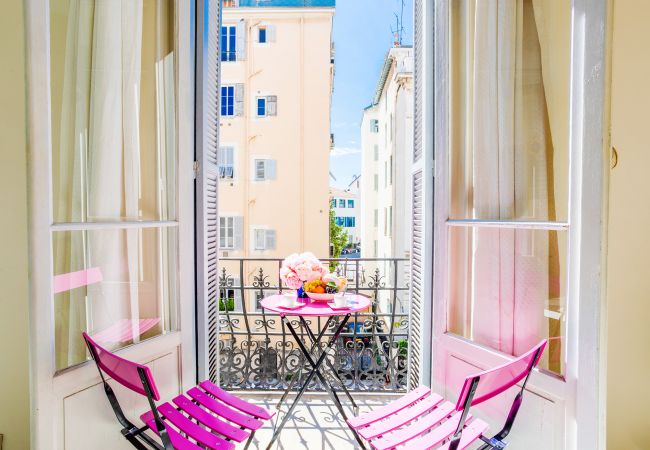 Petit balcon Petit balcon
