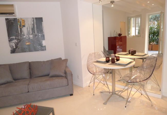 SALON / SALLE A MANGER SALON / SALLE A MANGER