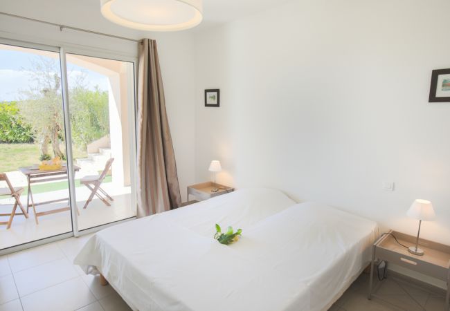 CHAMBRE 5 CHAMBRE A COUCHER 5