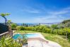 Villa à Nice -  VINAIGRIER HILLS, Grande Villa avec terrasse, piscine une belle vue mer by RIVIERA HOLIDAY HOMES  Villa à Nice -  VINAIGRIER HILLS, Grande Villa avec terrasse, piscine une belle vue mer by RIVIERA HOLIDAY HOMES