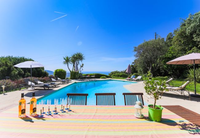 Villa à Nice -  LOU MAS SOUBRAN, Magnifique Villa, terrasse avec piscine by RIVIERA HOLIDAY HOMES  Villa à Nice -  LOU MAS SOUBRAN, Magnifique Villa, terrasse avec piscine by RIVIERA HOLIDAY HOMES