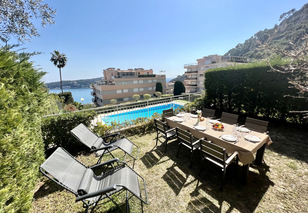 Appartement à Villefranche-sur-Mer - JARDIN FIGUIERS, grande terrasse  jardin vue mer, piscine  by RIVIERA HOLIDAY HOMES 