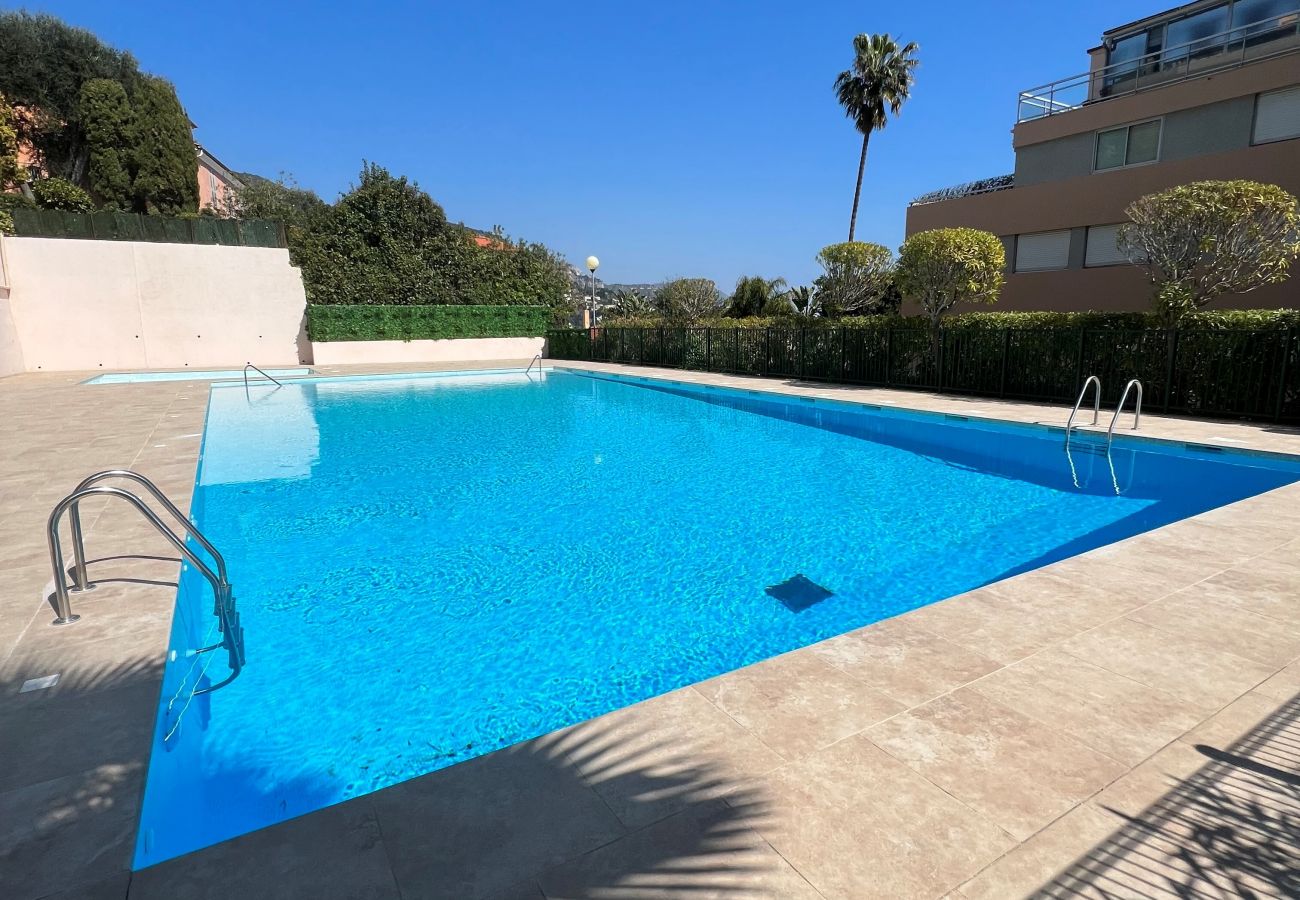 Appartement à Villefranche-sur-Mer - JARDIN FIGUIERS, grande terrasse  jardin vue mer, piscine  by RIVIERA HOLIDAY HOMES 