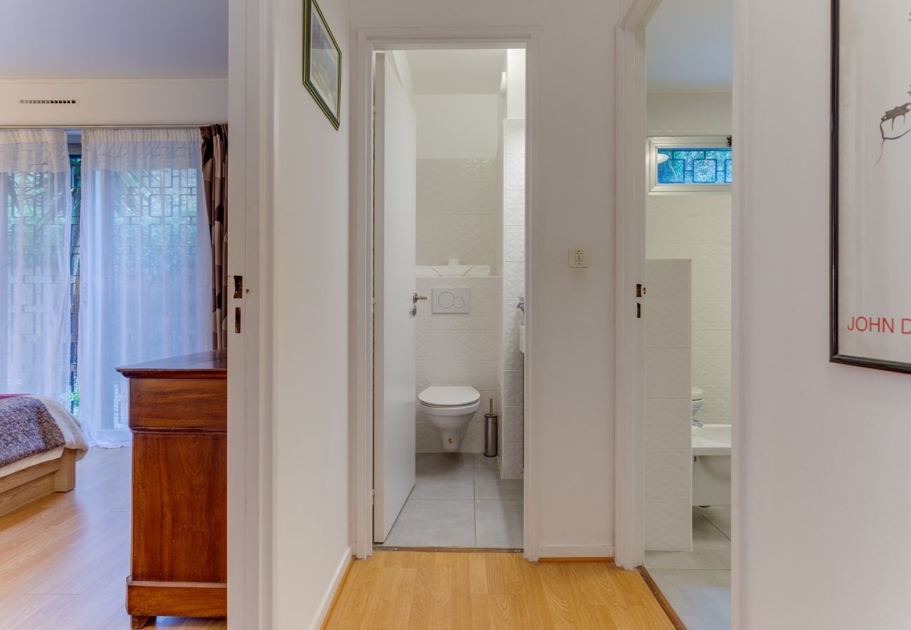 Appartement à Villefranche-sur-Mer - JARDIN FIGUIERS, grande terrasse  jardin vue mer, piscine  by RIVIERA HOLIDAY HOMES 