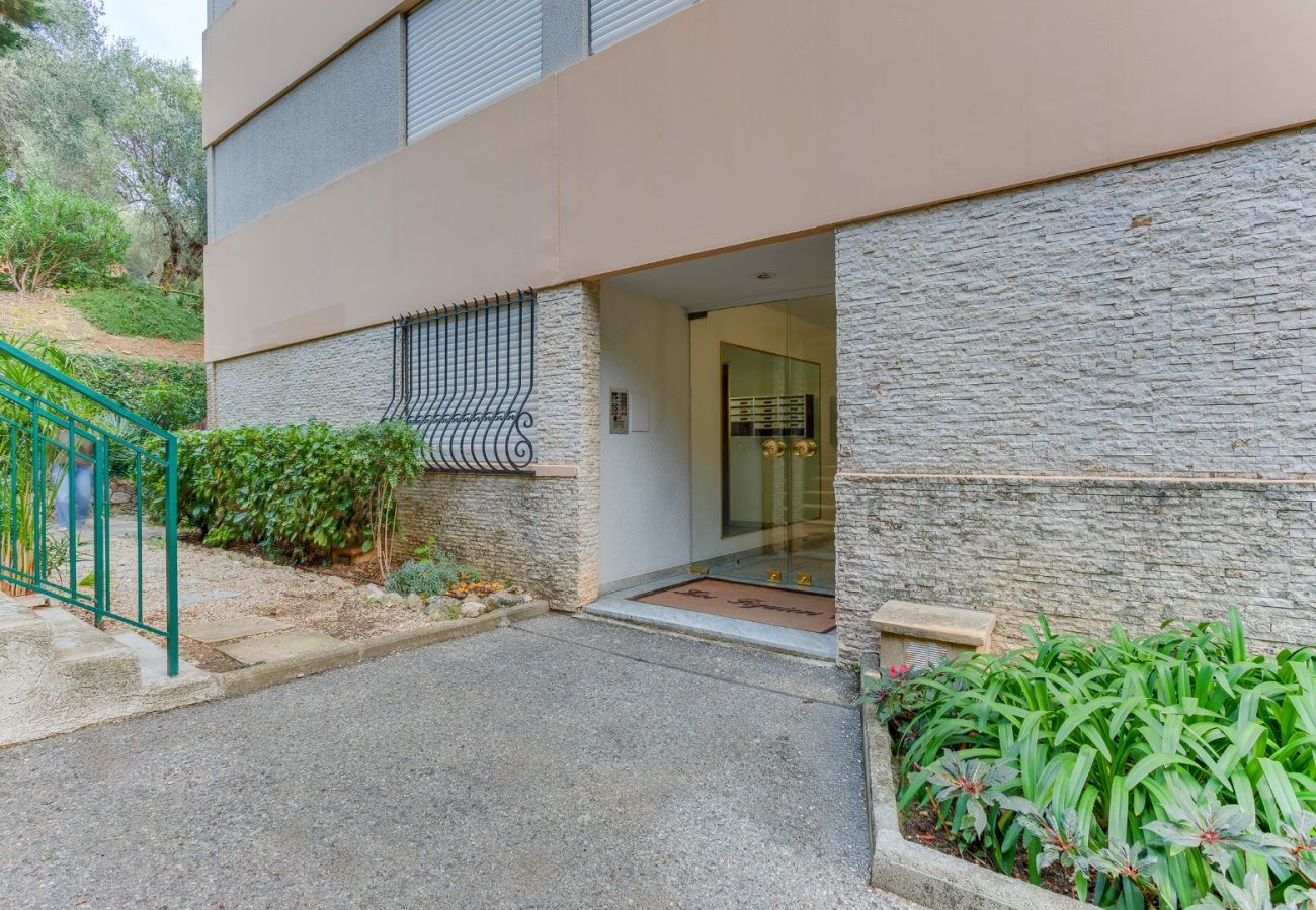 Appartement à Villefranche-sur-Mer - JARDIN FIGUIERS, grande terrasse  jardin vue mer, piscine  by RIVIERA HOLIDAY HOMES 