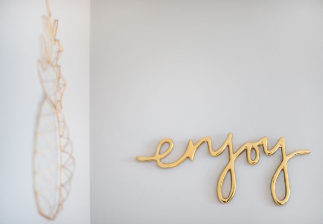 Villa à Nice - LA CORNICHE D'ARGENT, Jardin avec Piscine by RIVIERA HOLIDAY HOMES  Villa à Nice - LA CORNICHE D'ARGENT, Jardin avec Piscine by RIVIERA HOLIDAY HOMES